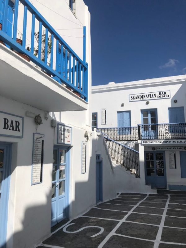 bars in mykonos