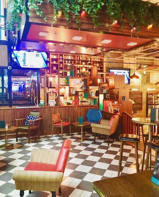 sports bar in victoria