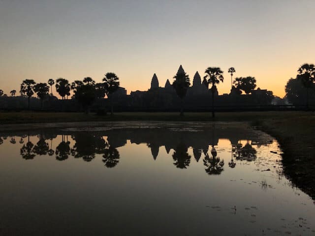 angkor wat sunrise tour
