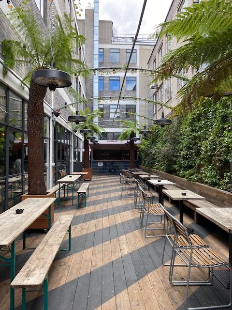 bar in london fields