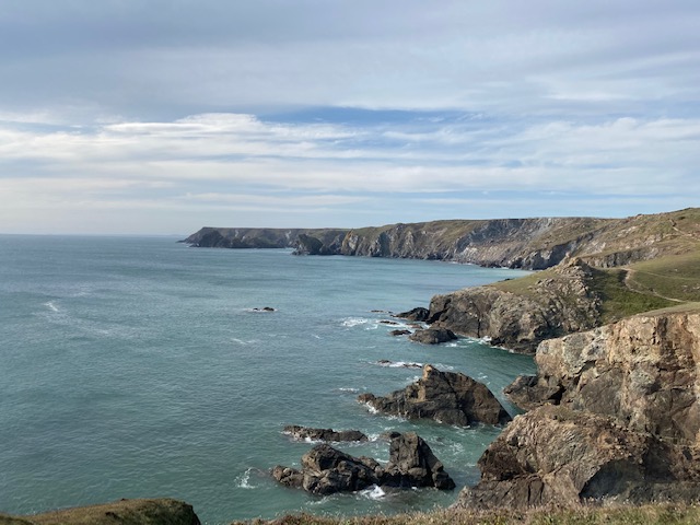 walk from lizard point to kynance cove