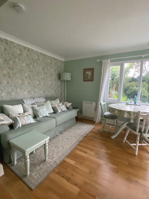 accommodation in the lizard peninsula
