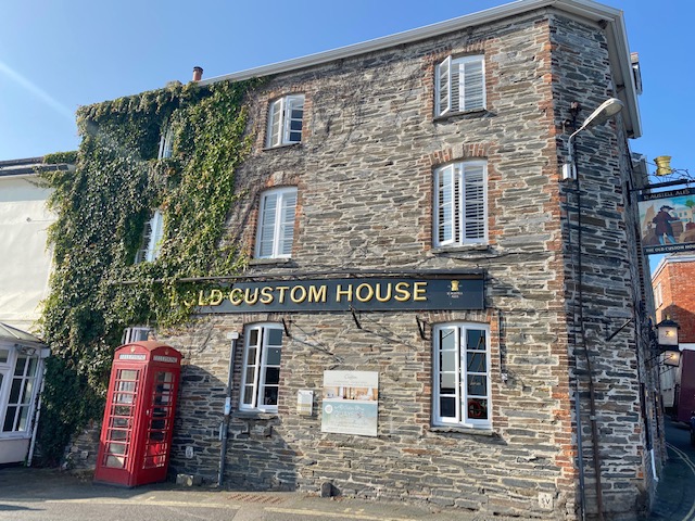 bar in padstow
