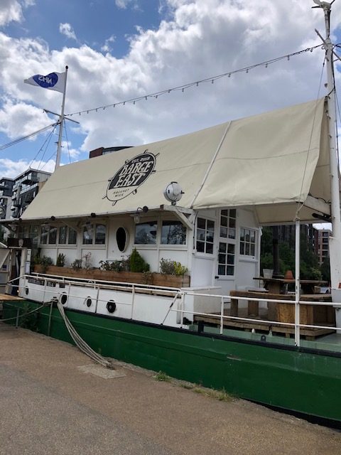 restaurants with outdoor seating in east london