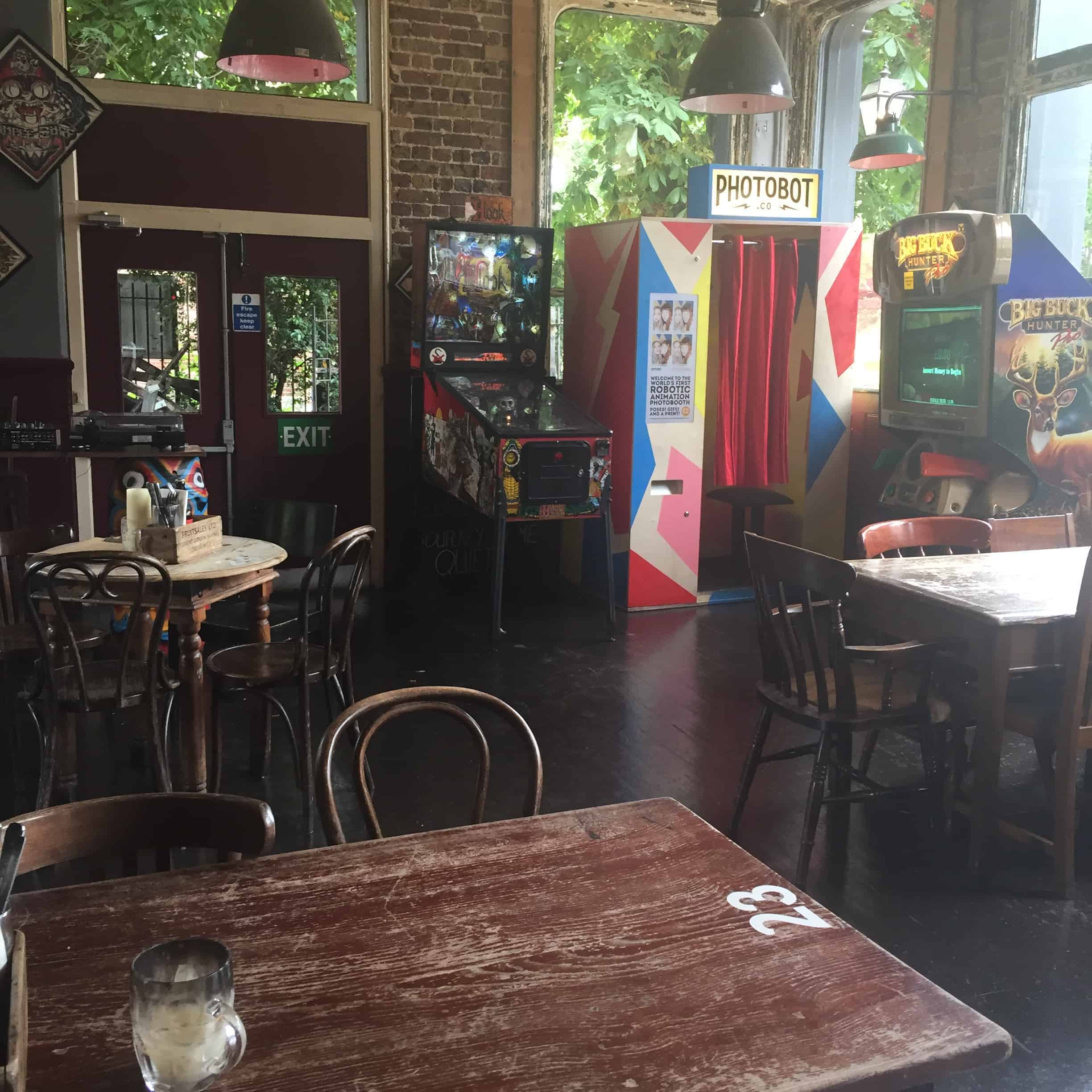 pub in Victoria Park