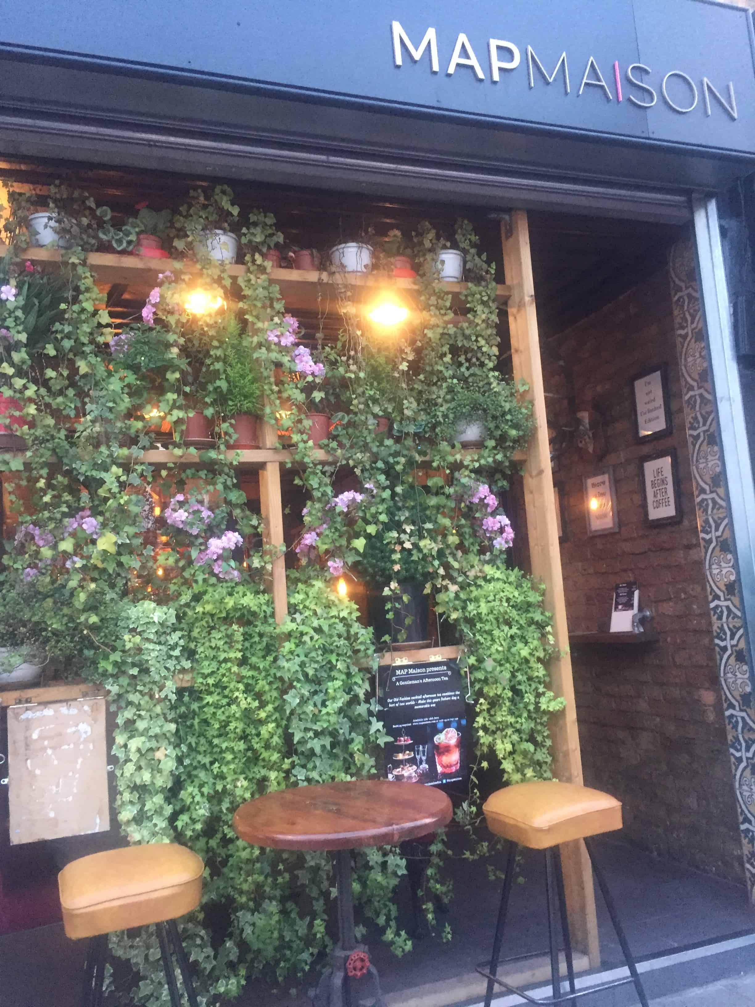 cocktail bar in Hackney