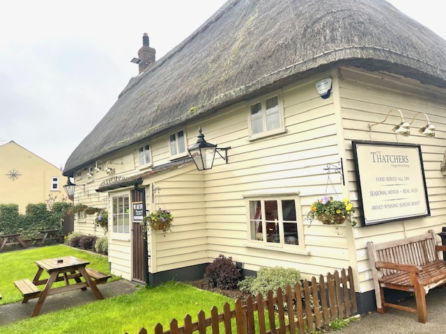 thatchers pub hatfield heath