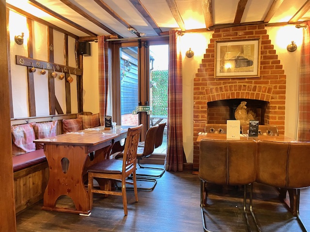 thatchers pub hatfield heath