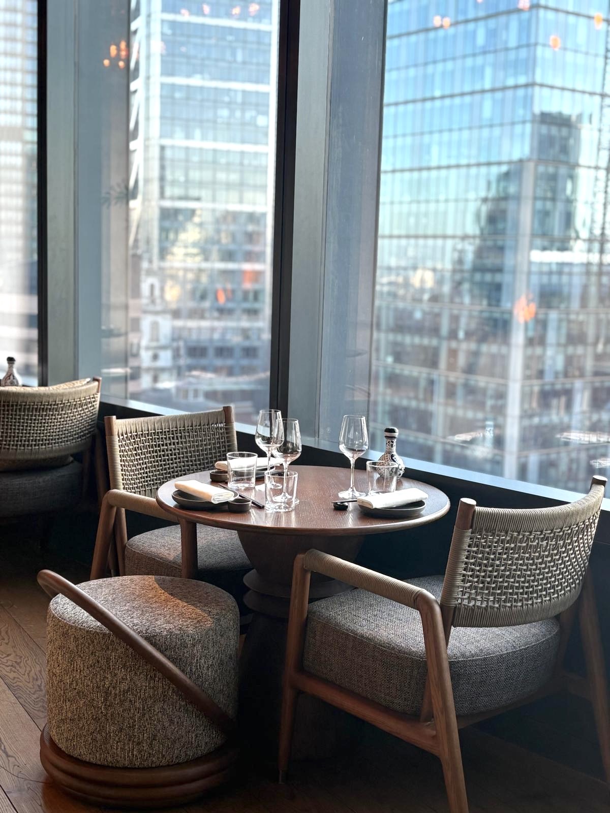 rooftop restaurant in the city of london