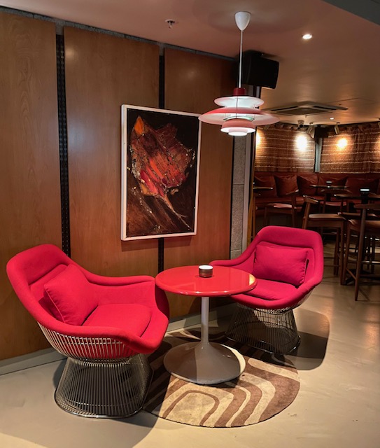 cocktail bar in shoreditch