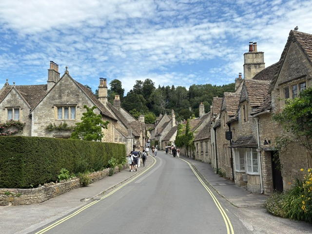 castle combe cotswolds