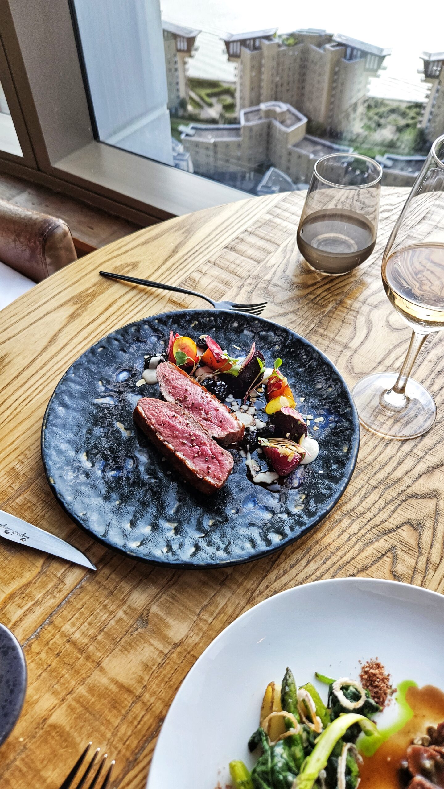 rooftop restaurant in canary wharf